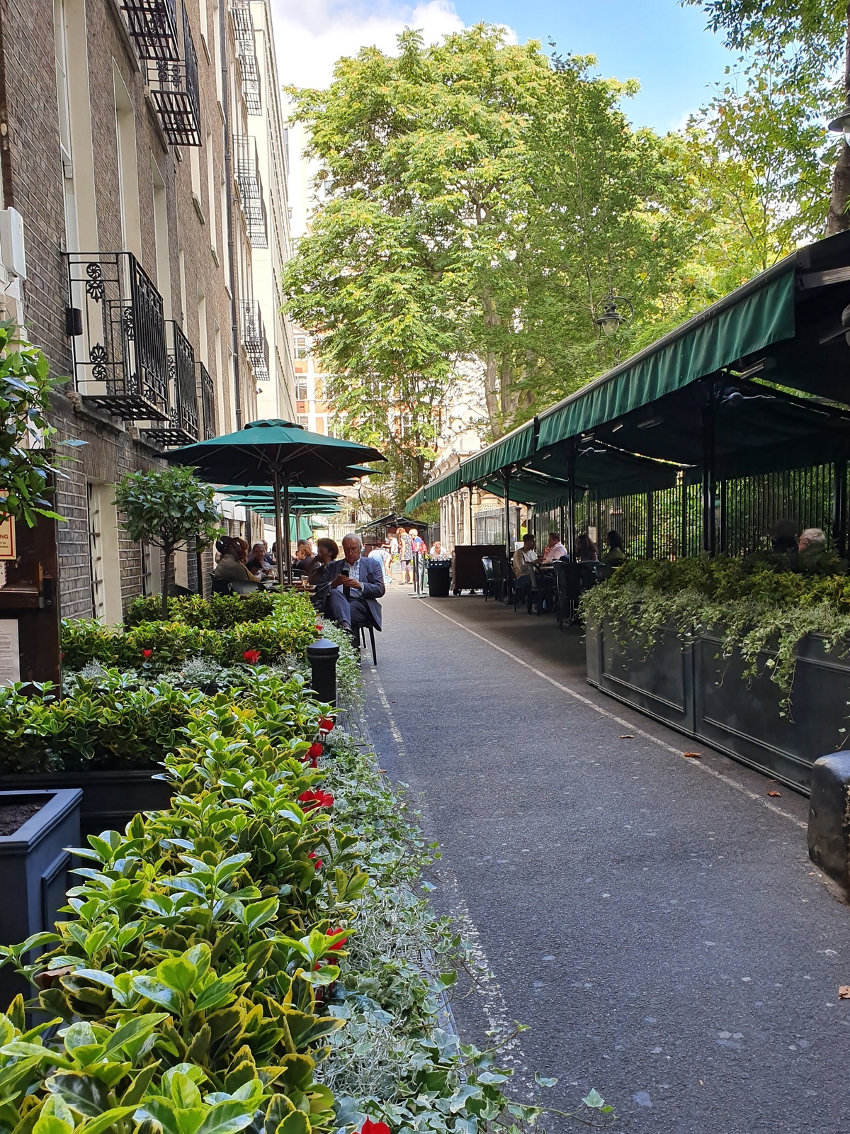 Gordon's London's Oldest Wine Bar Embankment, London